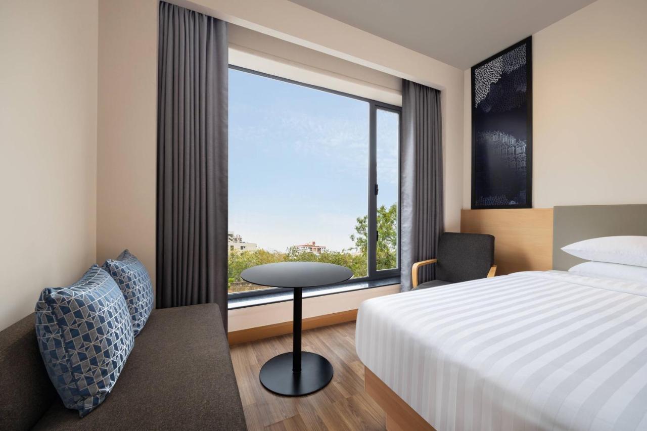 מלון Fairfield By Marriott ג'איפור מראה חיצוני תמונה