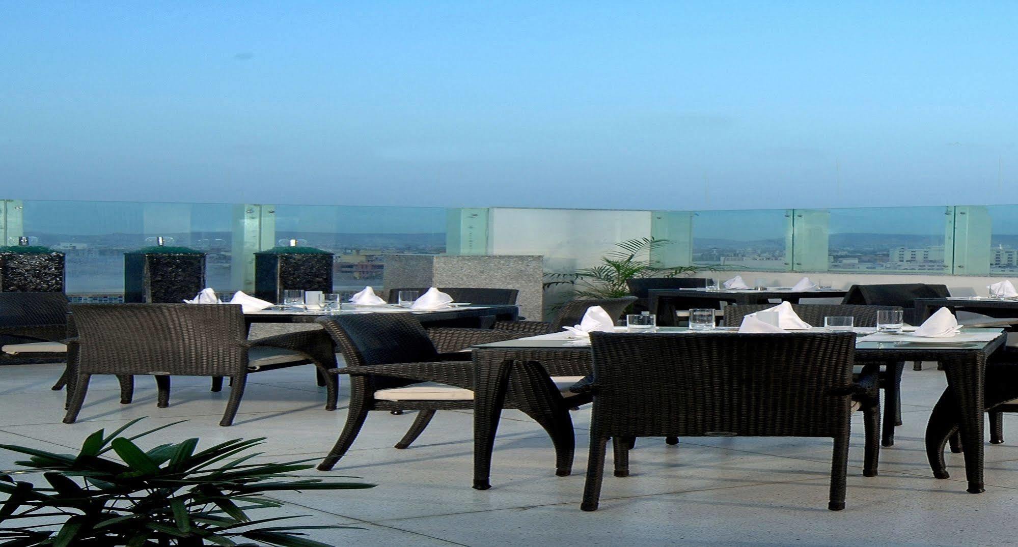 מלון Fairfield By Marriott ג'איפור מראה חיצוני תמונה