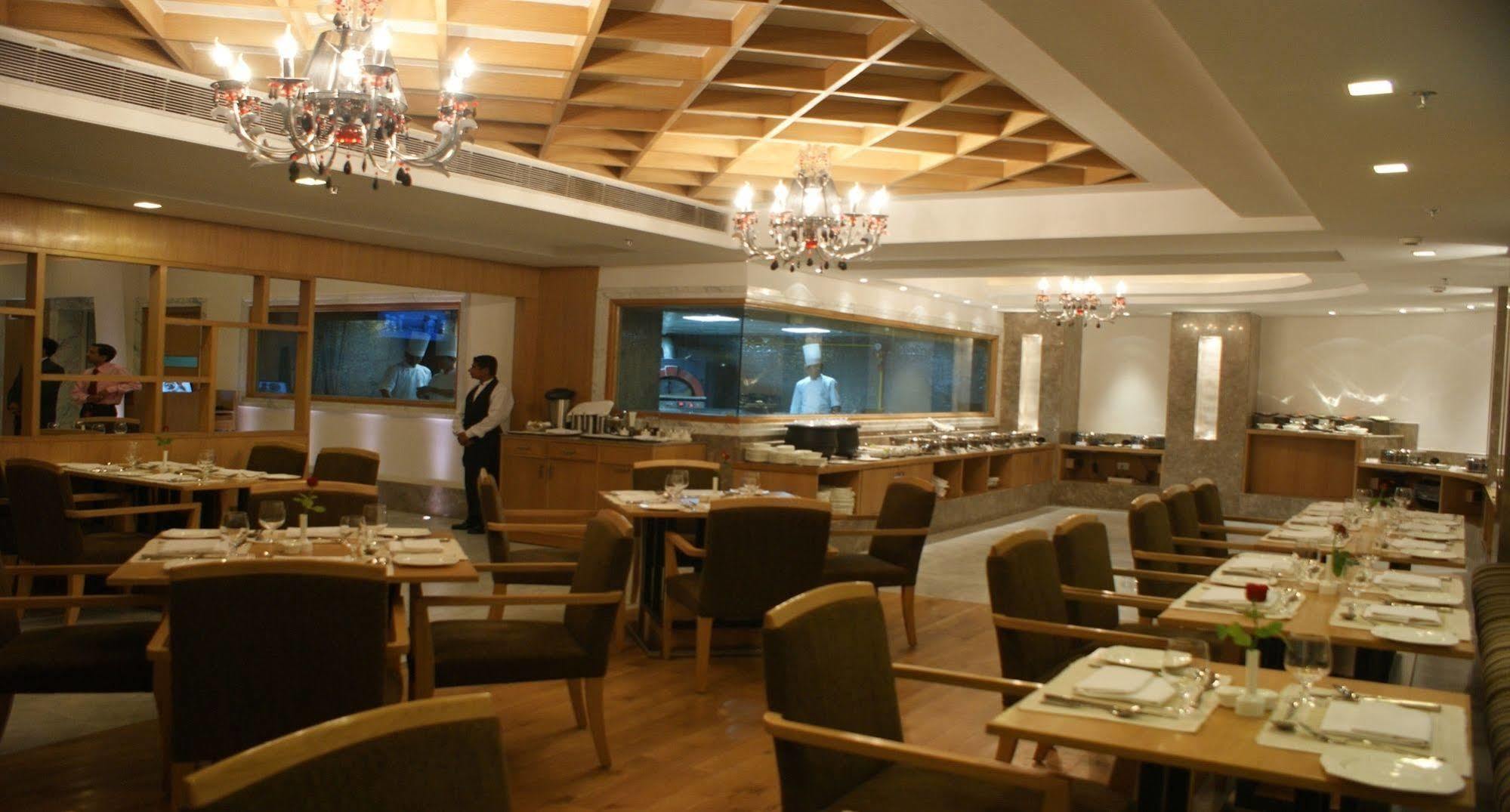 מלון Fairfield By Marriott ג'איפור מראה חיצוני תמונה