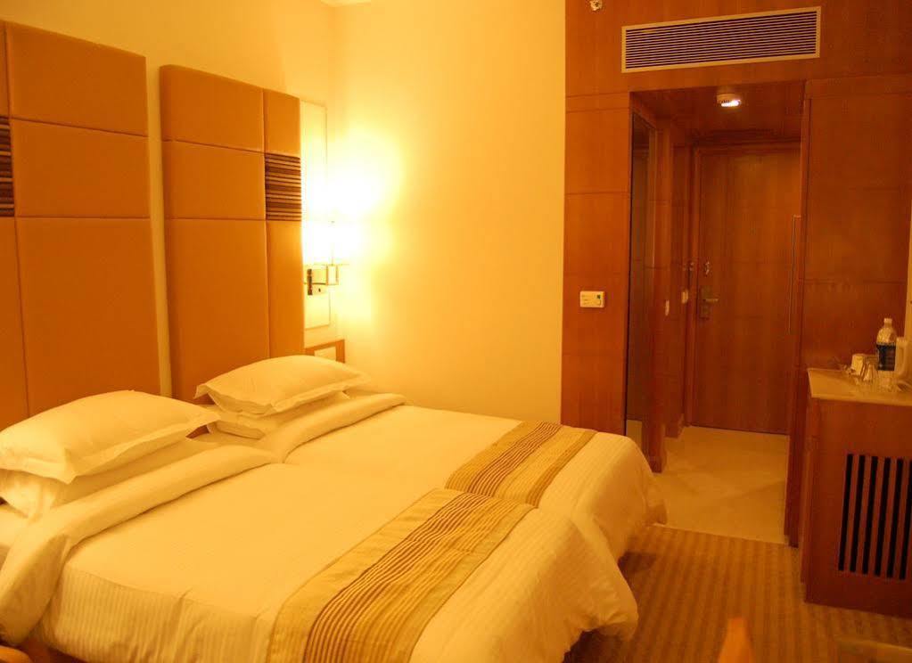 מלון Fairfield By Marriott ג'איפור מראה חיצוני תמונה