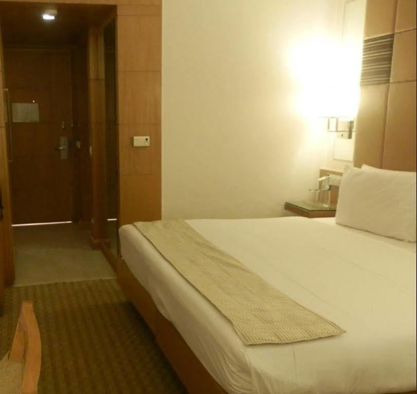 מלון Fairfield By Marriott ג'איפור מראה חיצוני תמונה